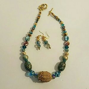 Necklace/earrings